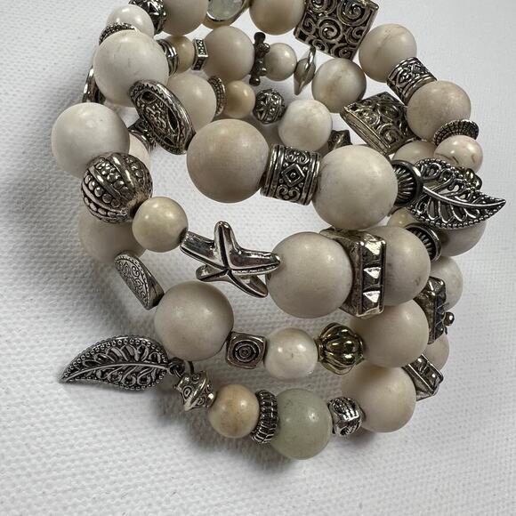 Handmade coil Beaded bracelet Chalky White Silver Tone Leaf End Caps - Picture 5 of 7